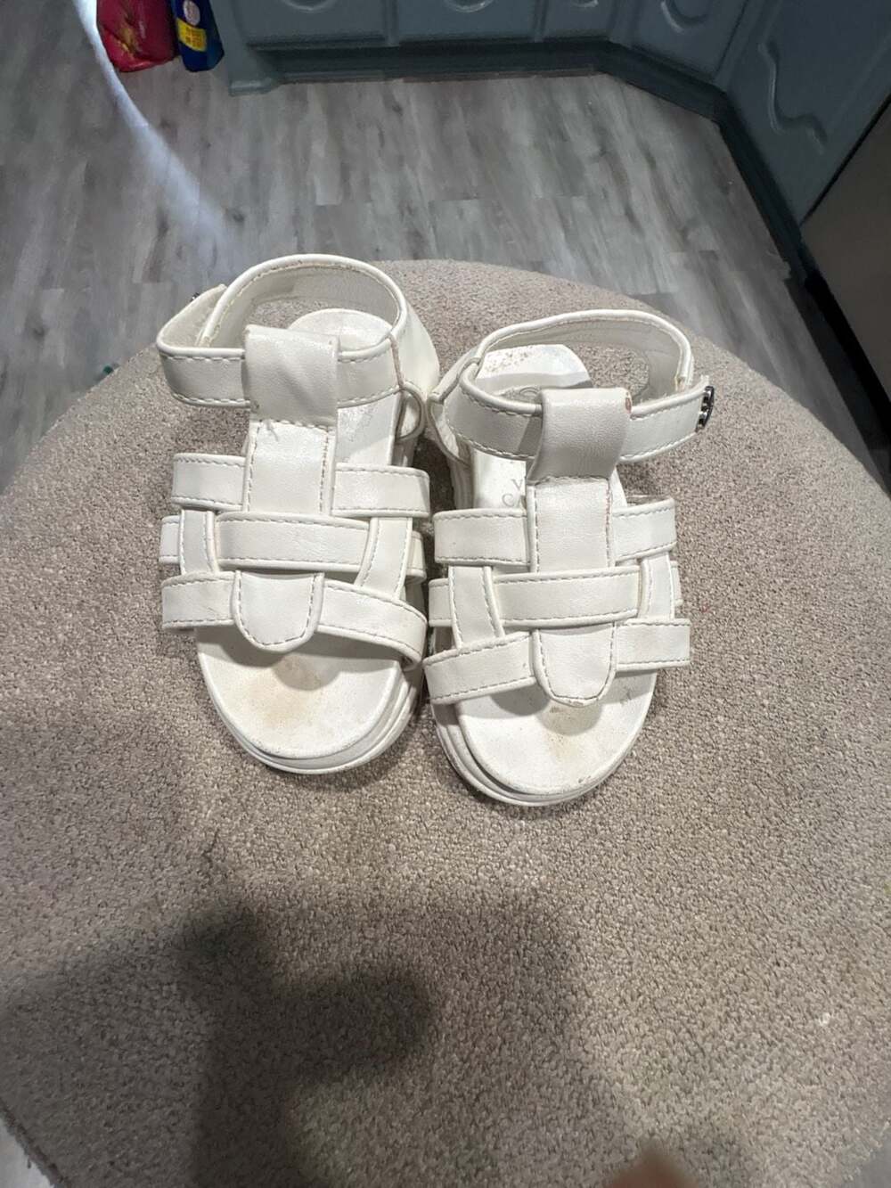 Vince Camuto Girls White Fisherman Sandals with Buckle Closure